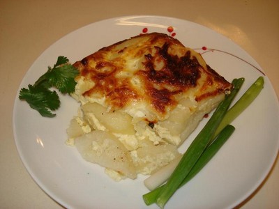 Ветчина, жаренная с маринованными корнишонами и каперсами