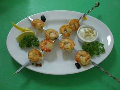 Семга запеченная в сливочно-сырном соусе с ананасами