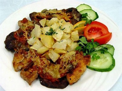 Мясо Daube (тушеное в вине)