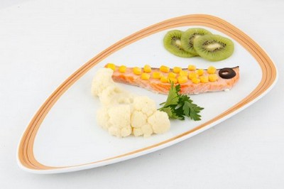 Жареная форель с ореховым соусом. Пикантно