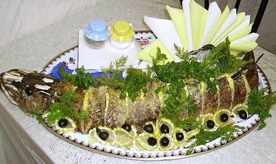 Пикантная форель с грибами,мятой и имбирно-лимонным соусом