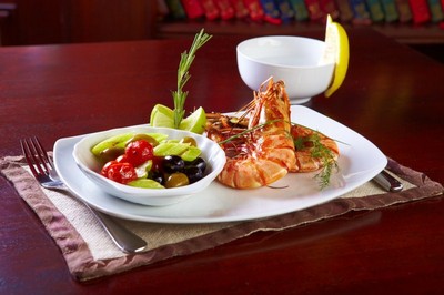 Кукурузные початки с сыром и зеленью